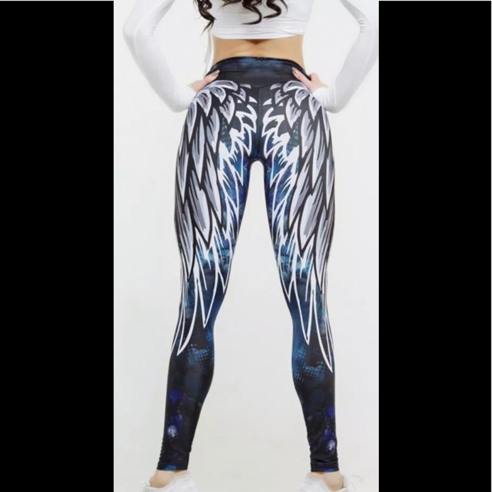 Stunning angel wing yoga pants